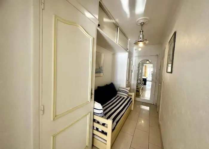 Terrasse Face A La Juan Les Pins Apartment