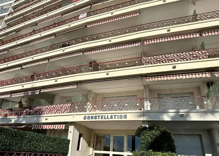 Terrasse Face A La Juan Les Pins *