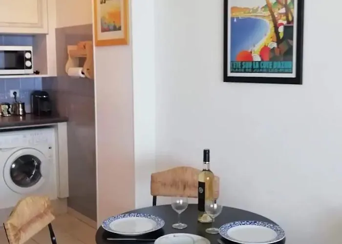 Terrasse Face A La Juan Les Pins Apartment